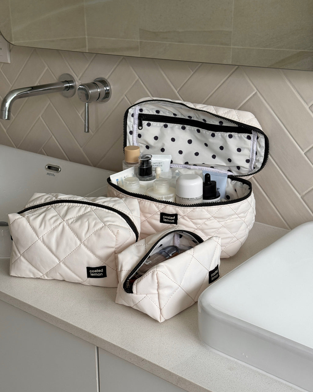 Beige Toalettmappe XL