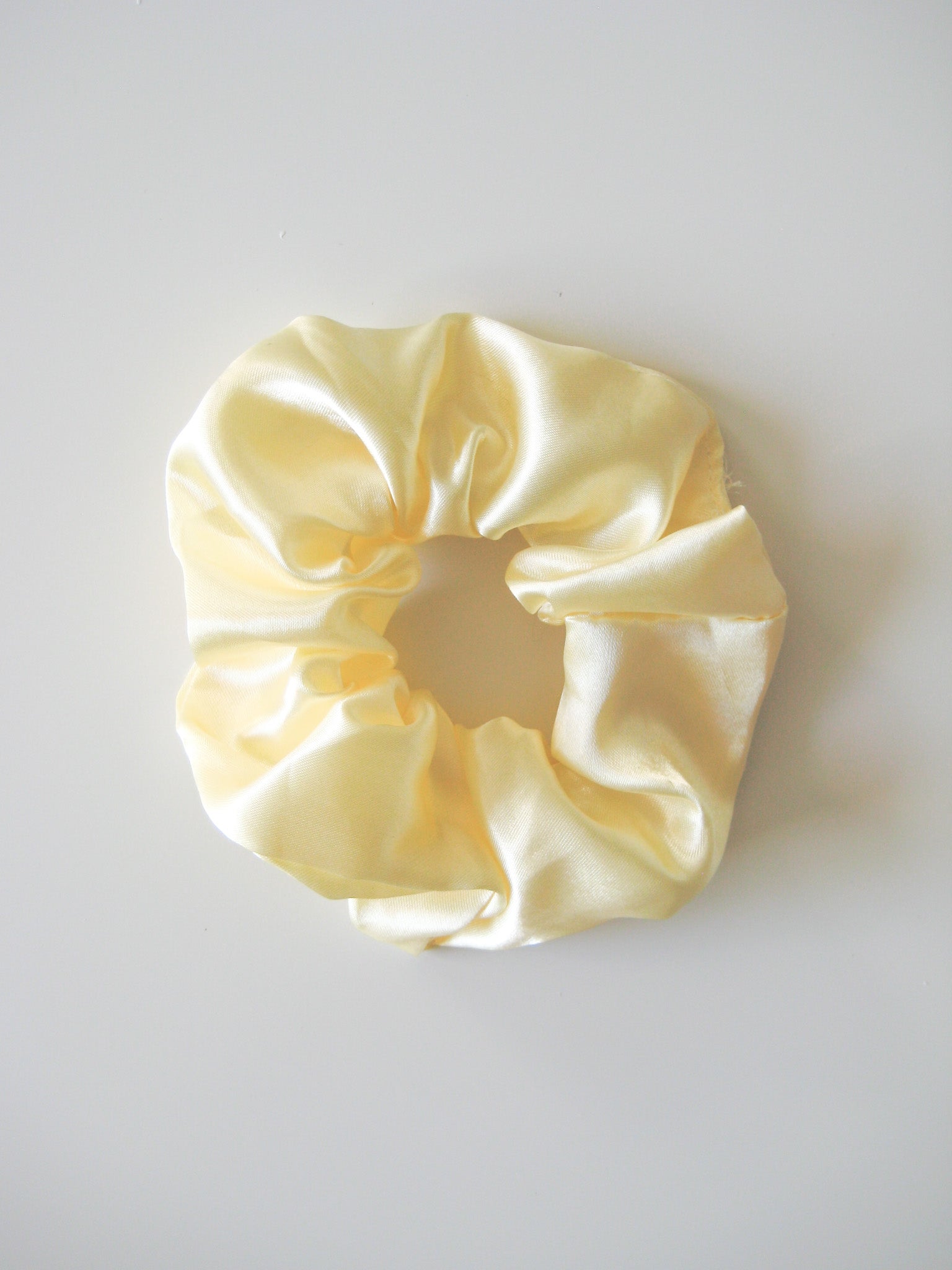 Satin Scrunchie Gul