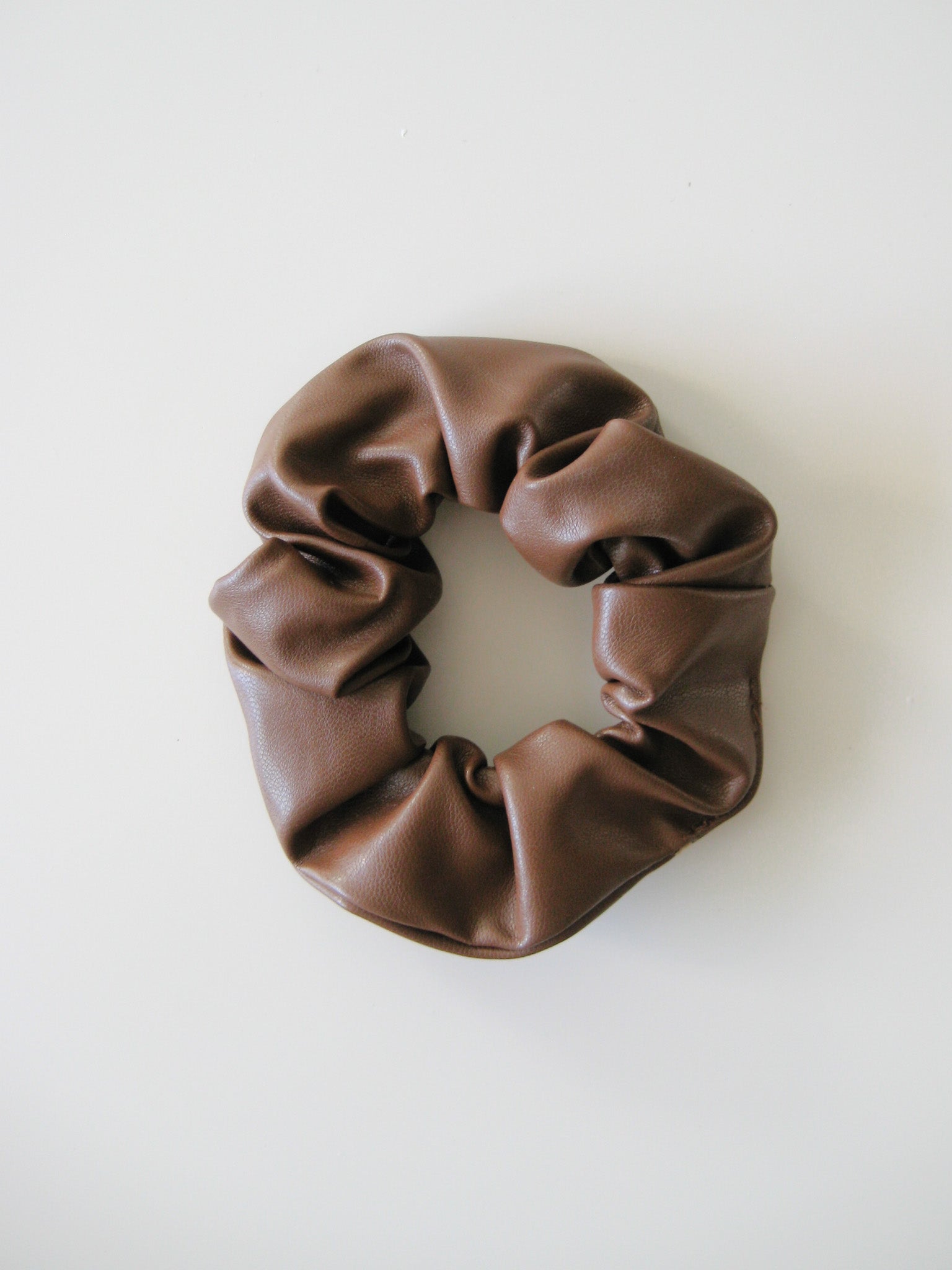 Scrunchie Skinn Brun